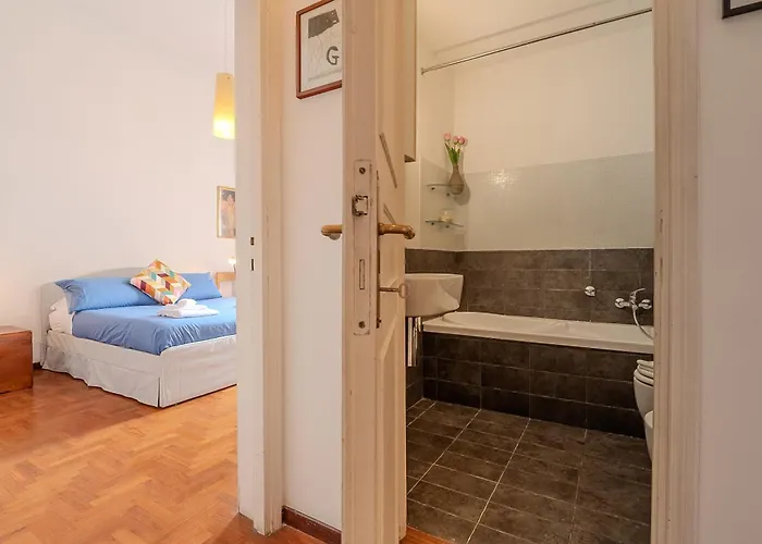 Casa Lucrezio Saint Peter's Rome